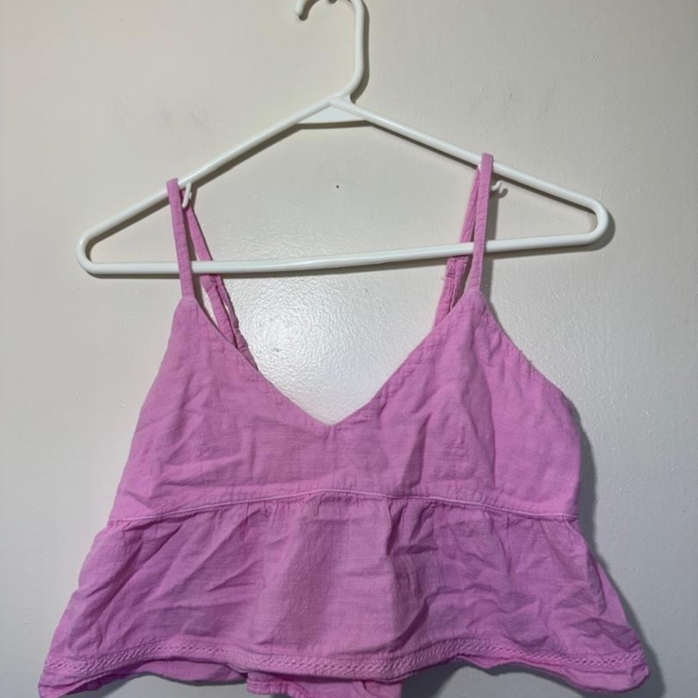 Lightweight Pink Blanco by nature V-Neck Cropped Cami